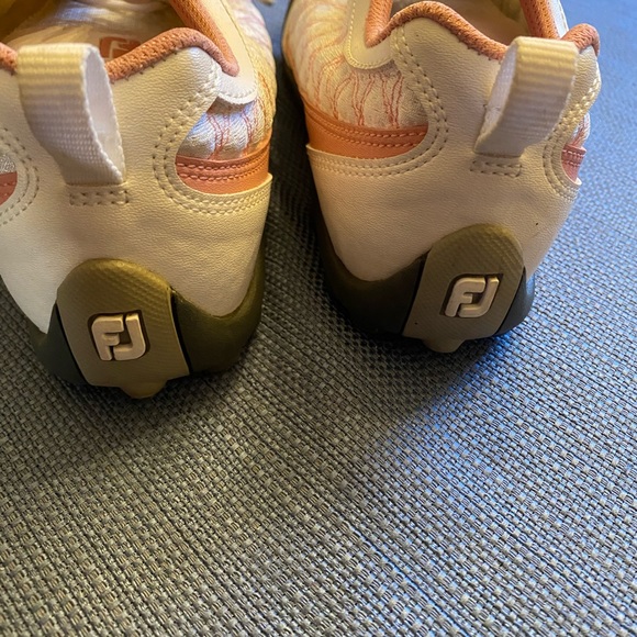 FJ footjoy women’s spikeless superlites golf shoes size 6 1/2 - Picture 5 of 8
